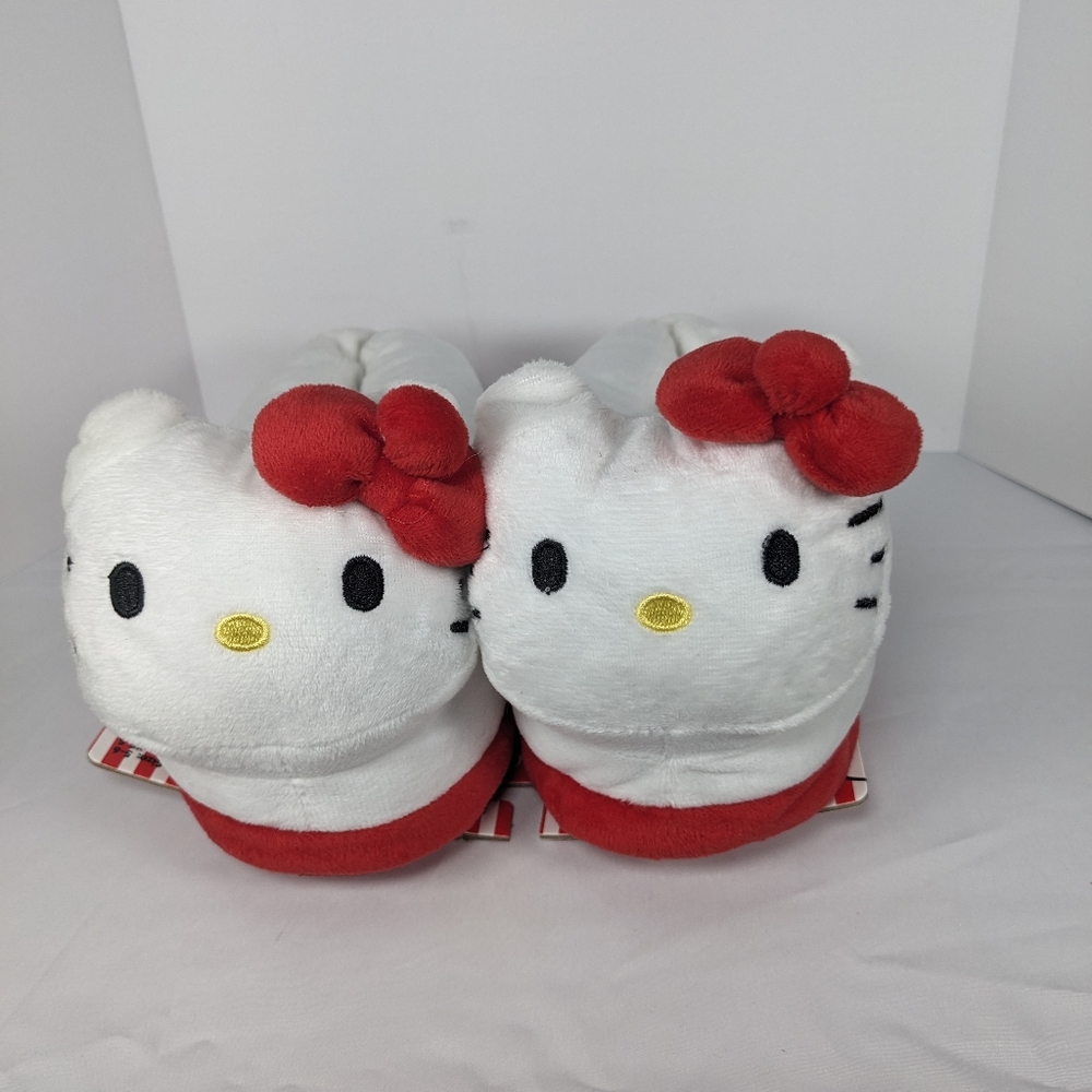 HELLO KITTY Women's Plush Slippers - Size XS-S 5/6 - Sanrio - New
